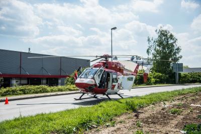 Neuhausen: Schwerer Auffahrunfall fordert 5 Verletzte - Rettungshubschrauber im Einsatz